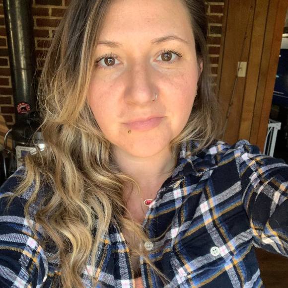 Meet your Posher, Sarah - Picture 1 of 1